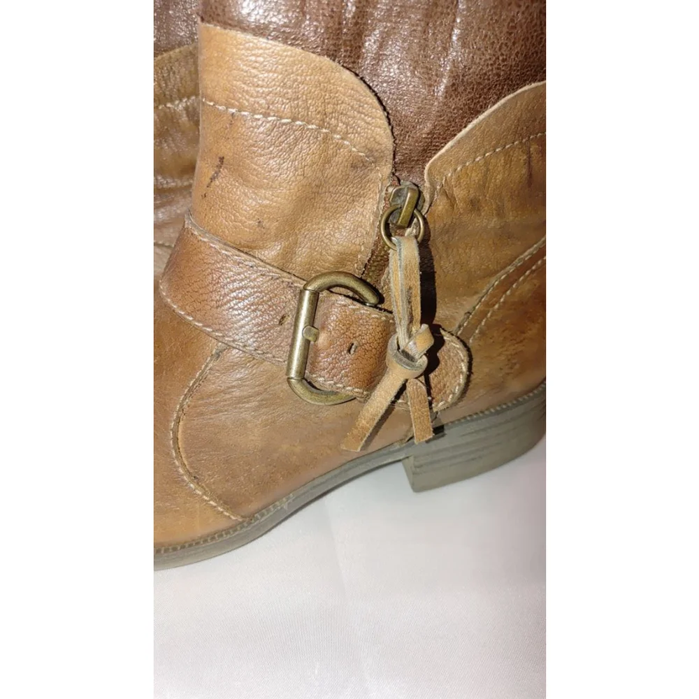Earth Origins Beaumont Boots Size 8.5M